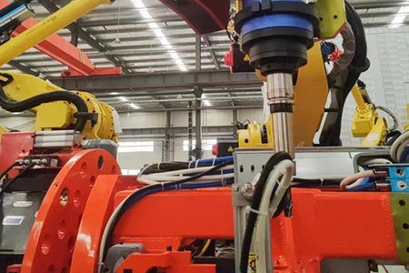 新能源汽車電池殼體視覺定位+銑削打磨+缺陷檢測項目